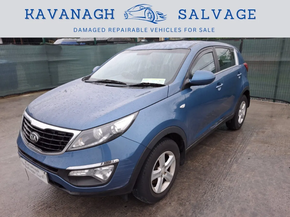 142 Kia Sportage  1.7L Diesel - Light Damage - Image 1
