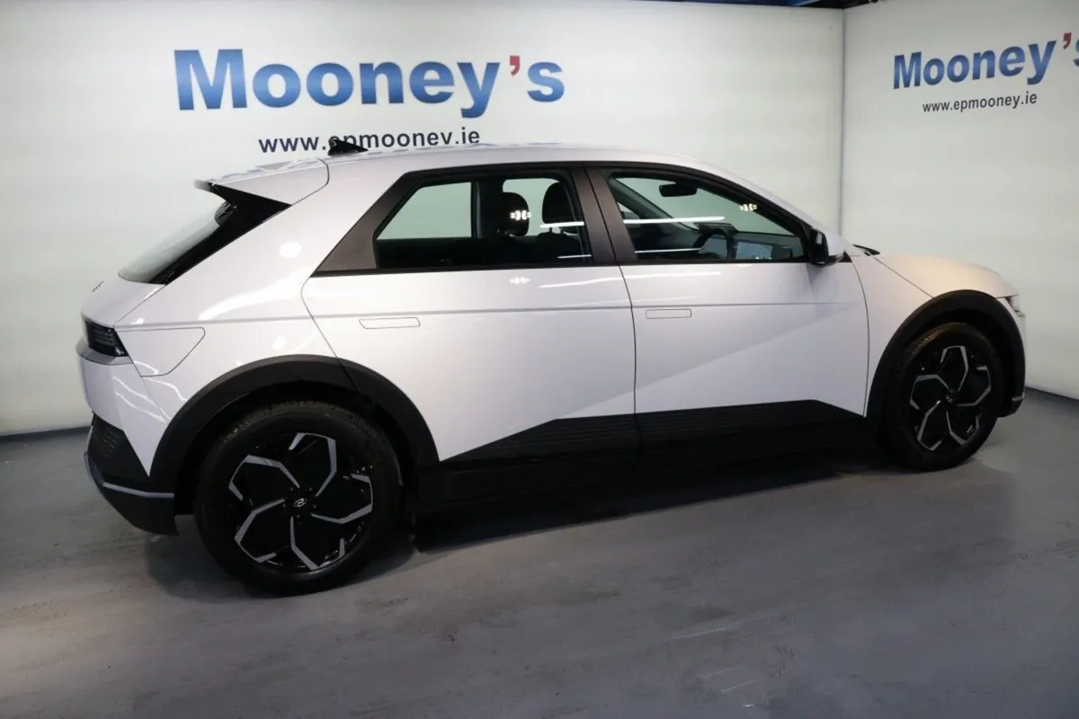 Hyundai Ioniq 5 Aurora 58 kWh Brand New PRE REG EV - Image 4