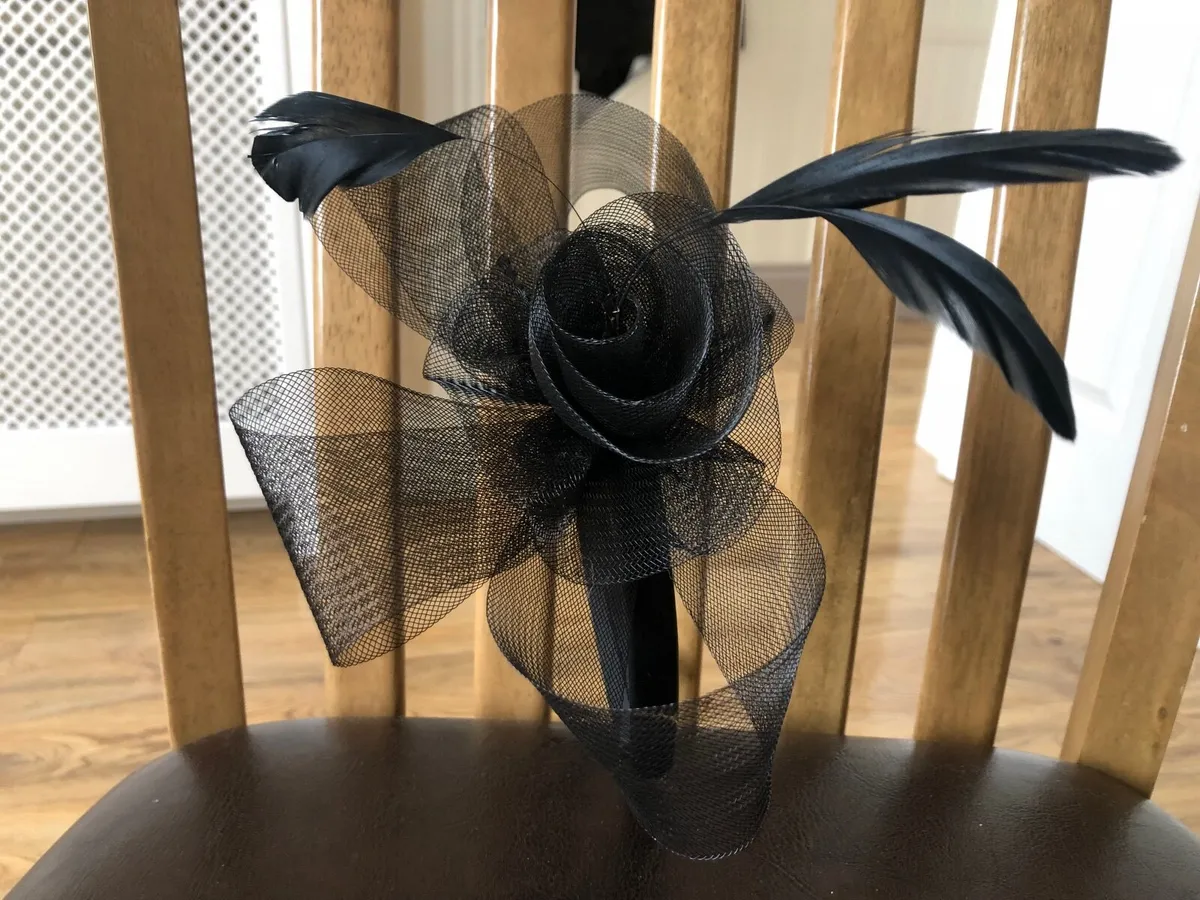 Ladies  fascinator headband - Image 3