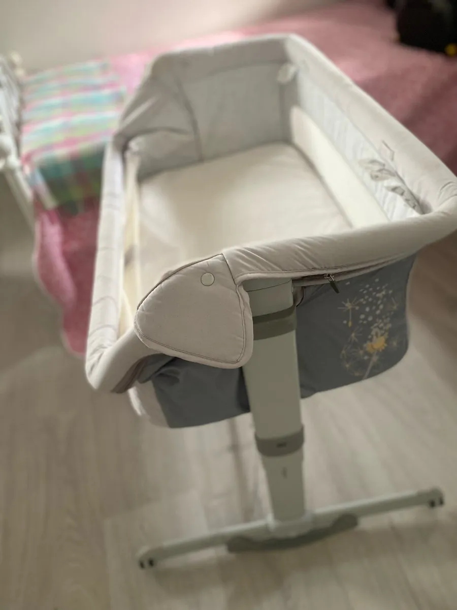 Chicco Next 2 Me Crib - Image 2