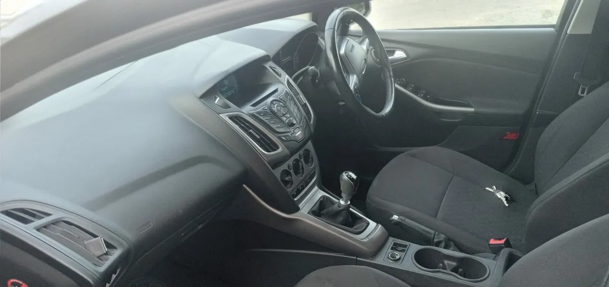 142 Ford Focus 1.6 diesel - Image 4