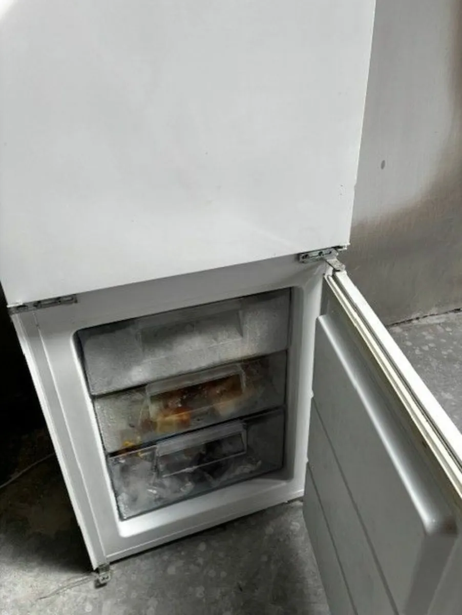 Integrated Fridge Freezer - Image 3