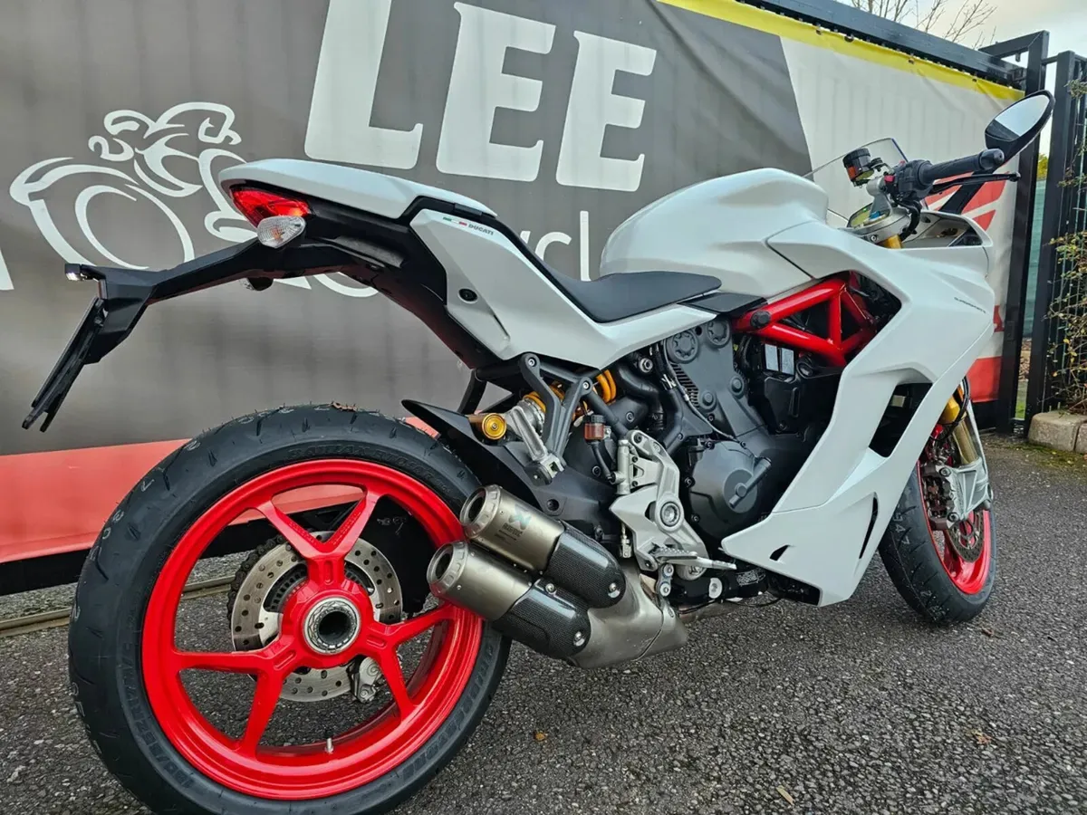2021 DUCATI SUPERSPORT 950S - Image 3