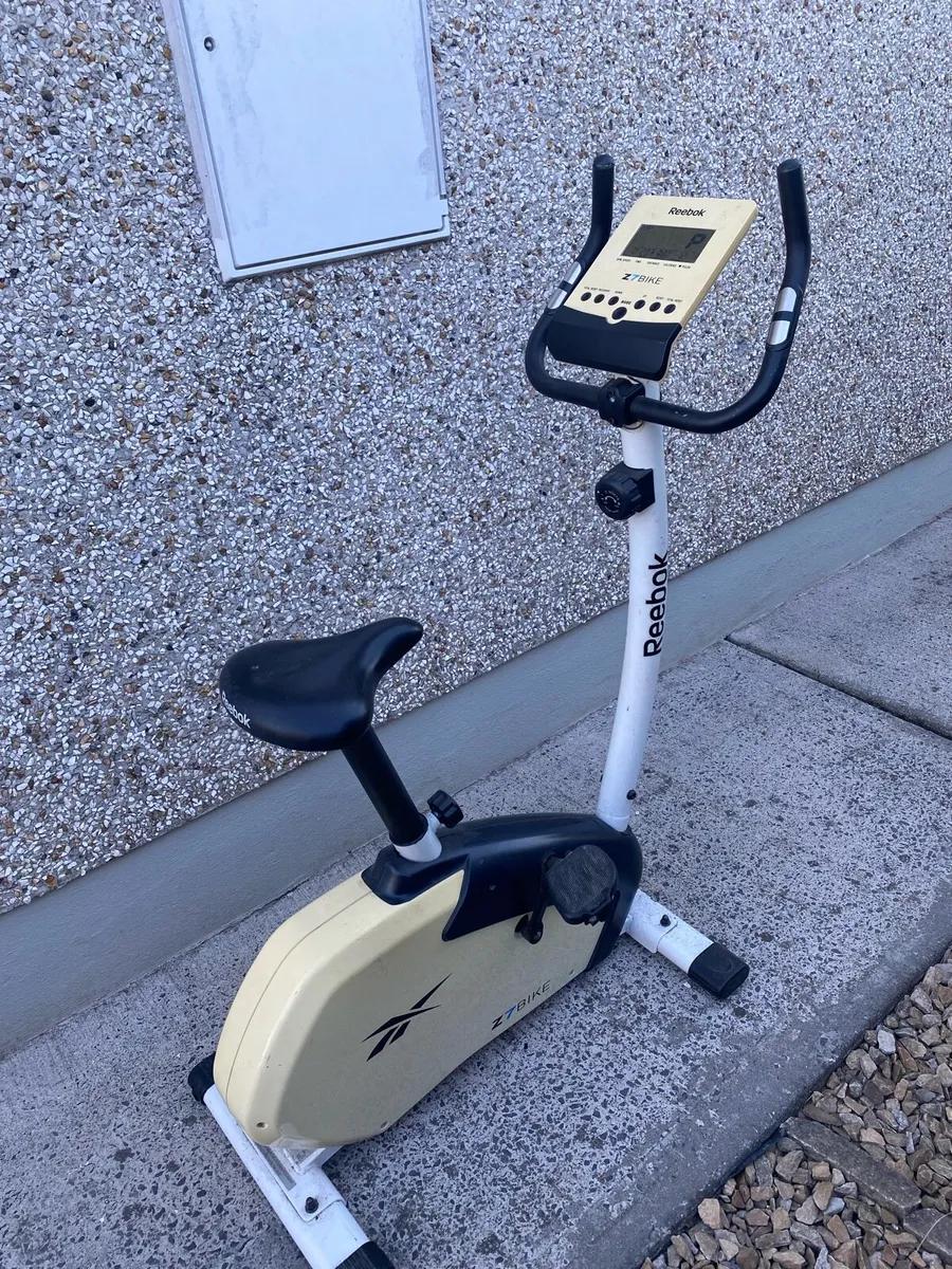 Indoor exercise bike - Image 1