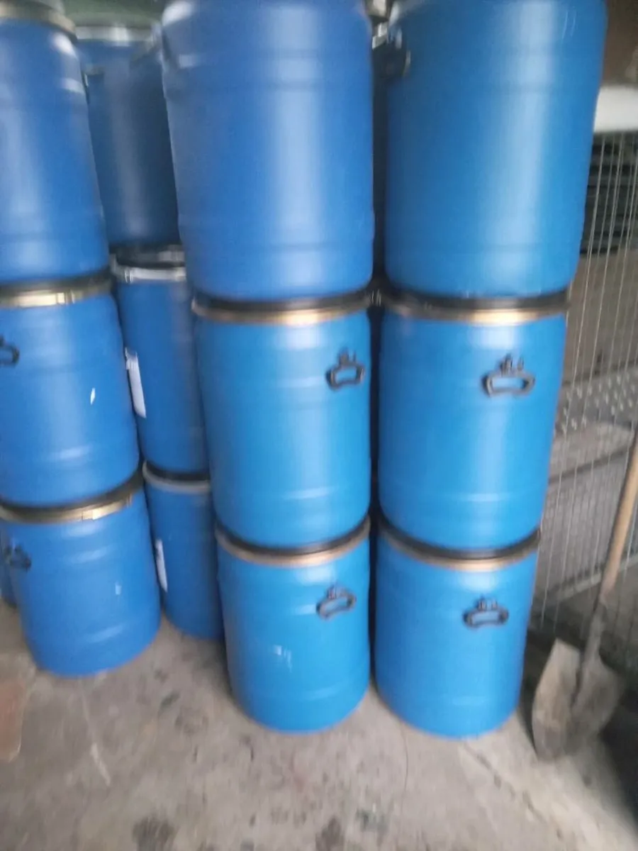 Plastic barrels/drums - Image 2