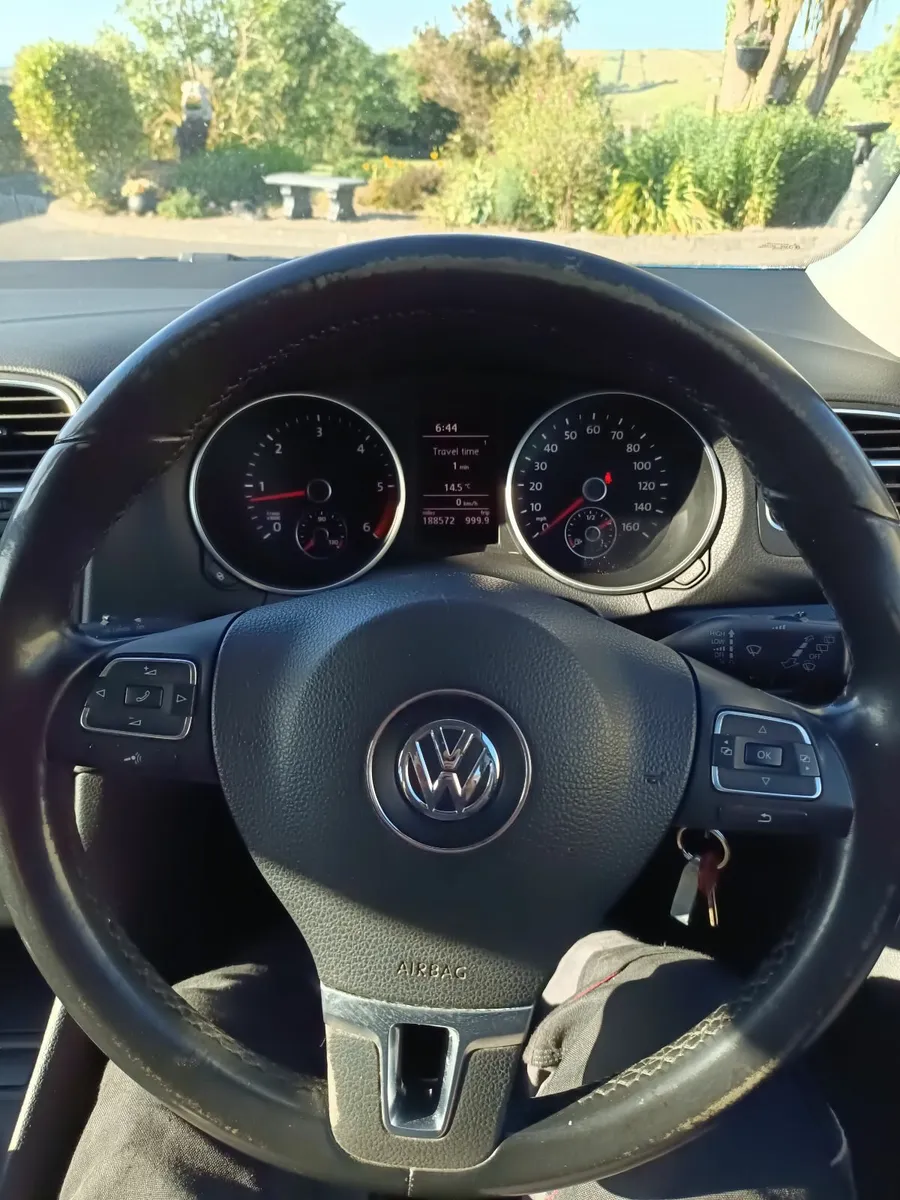 Volkswagen Golf 2011 - Image 4