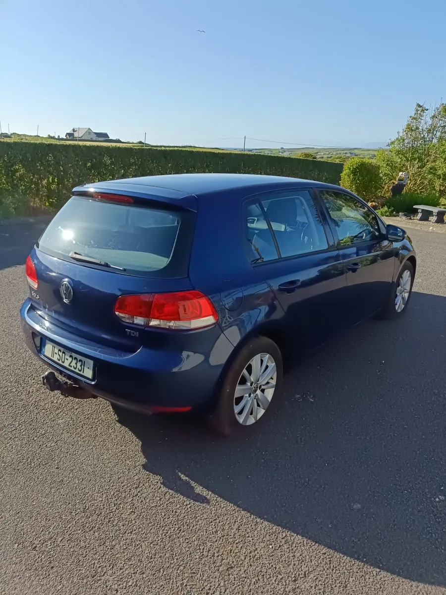 Volkswagen Golf 2011 - Image 1