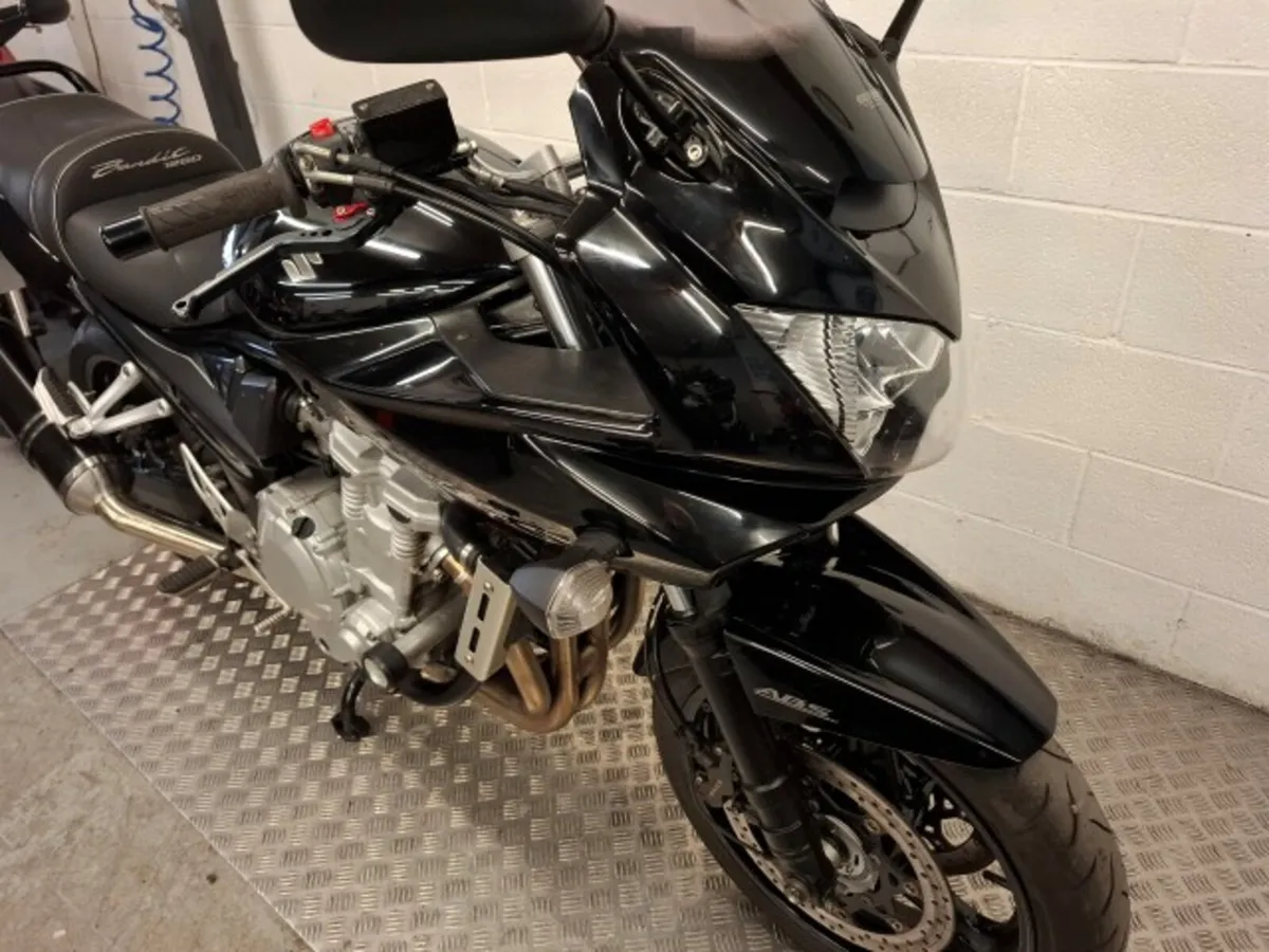 Suzuki Bandit 1250 2011 - Image 2