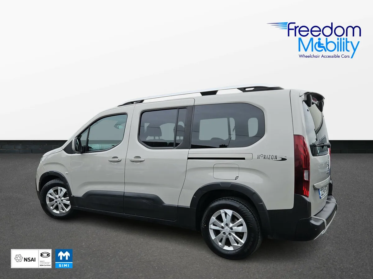Peugeot Rifter Wheelchair Access Taxi Spec - Image 4