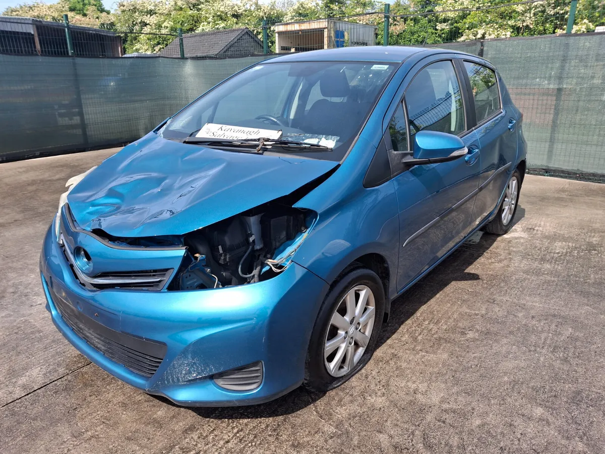 2012 Toyota Yaris  1.4 Diesel - Image 4