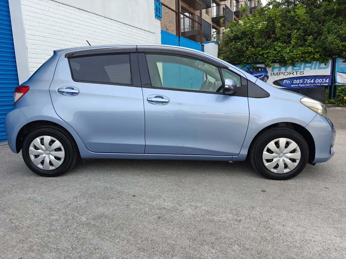2013 TOYOTA VITZ 1.3L AUTOMATIC LOW MILEAGE - Image 4