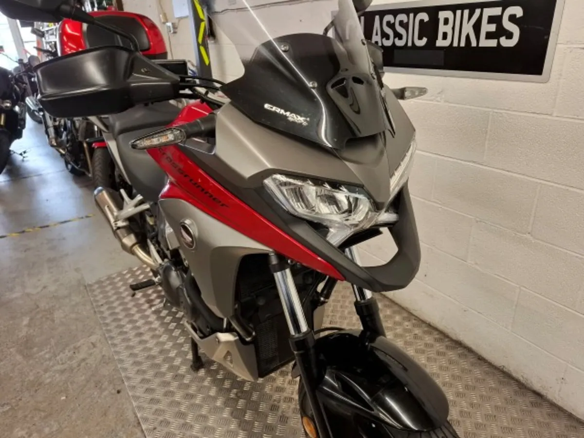 Honda Crossrunner 800 2016 - Image 2
