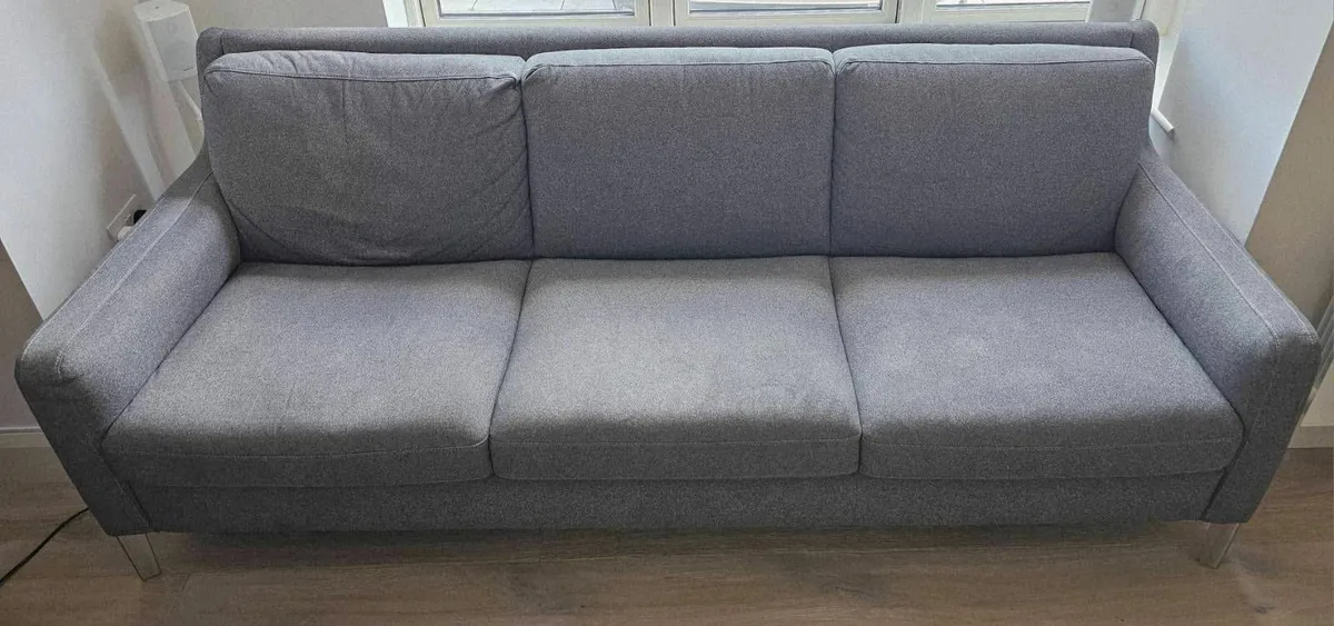 3-seater Natuzzi modern couch - Image 3