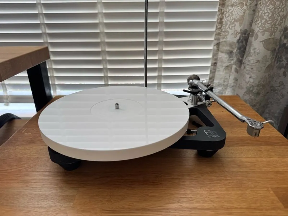 Rega P10 Turntable - Image 1