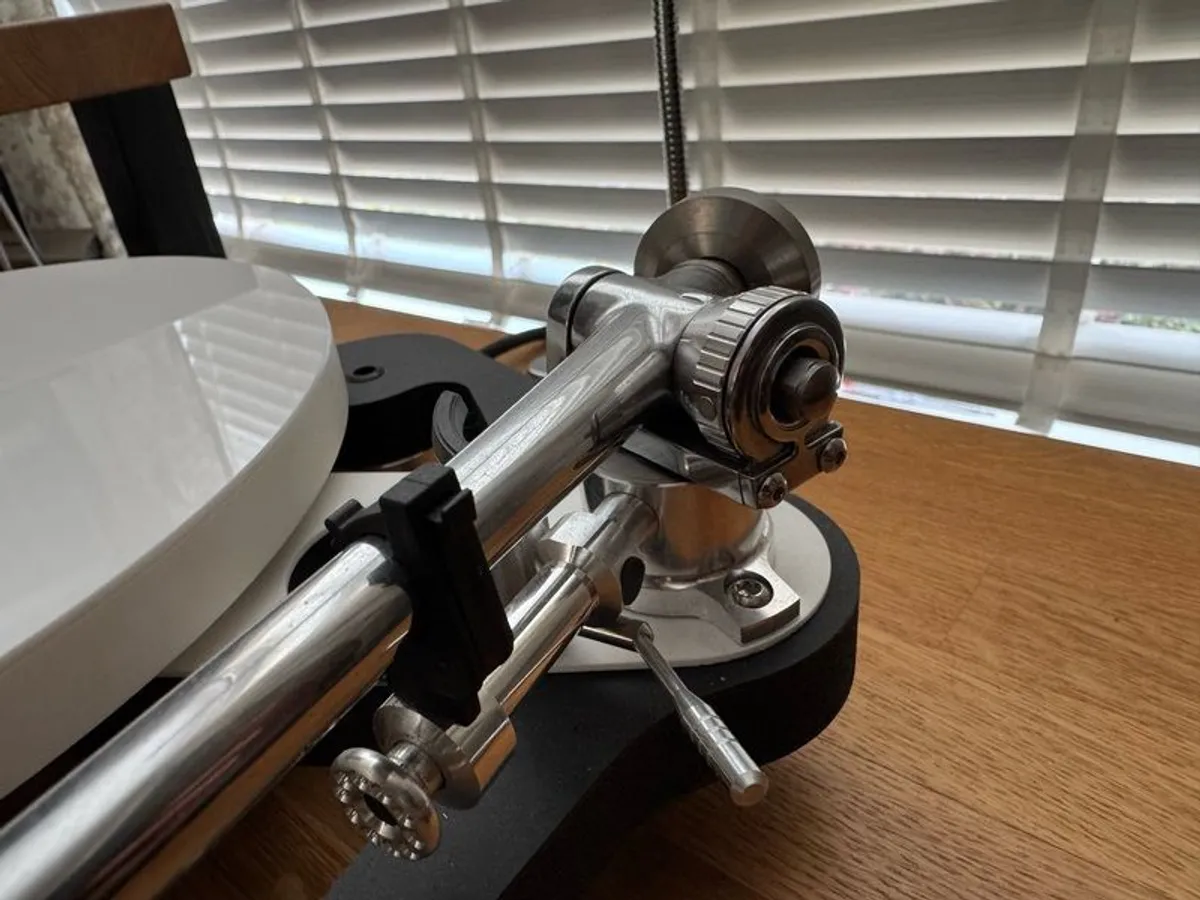 Rega P10 Turntable - Image 3