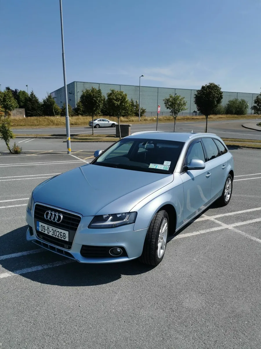 Audi A4 2009 - Image 1
