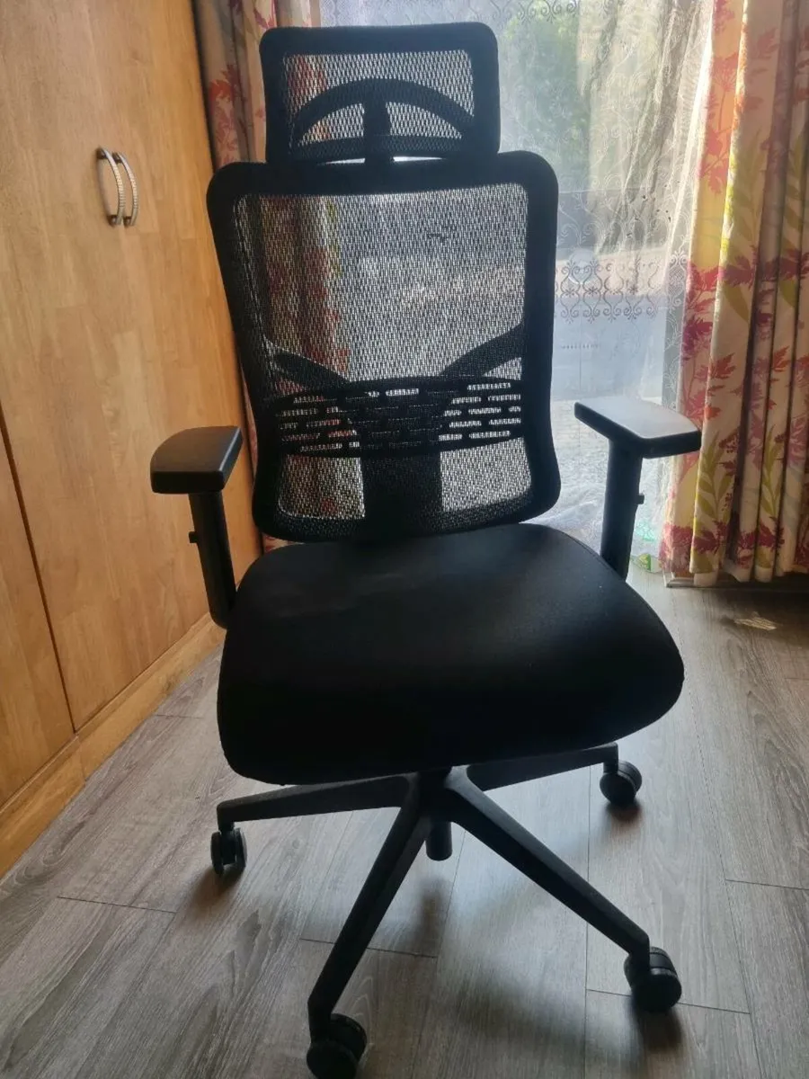Ergonomic chair - Image 2