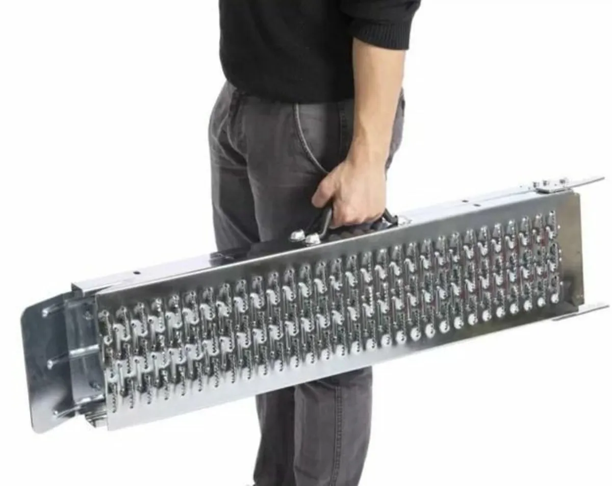 6FT 400KG FOLDING LOADING RAMPS ..FREE DELIVERY - Image 1