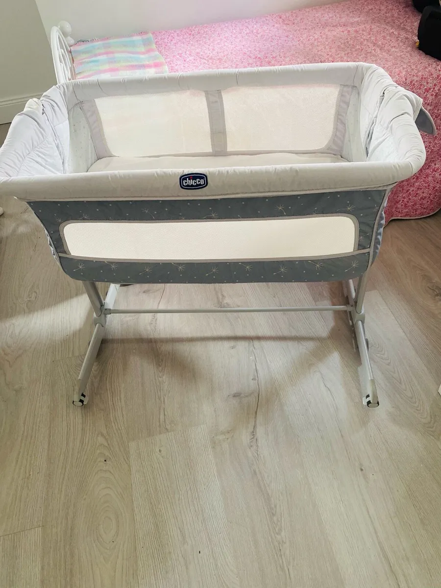 Chicco Next 2 Me Crib - Image 1