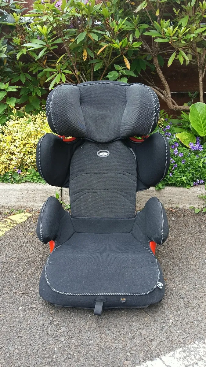 BMW Baby car seat with protection mat - Image 4