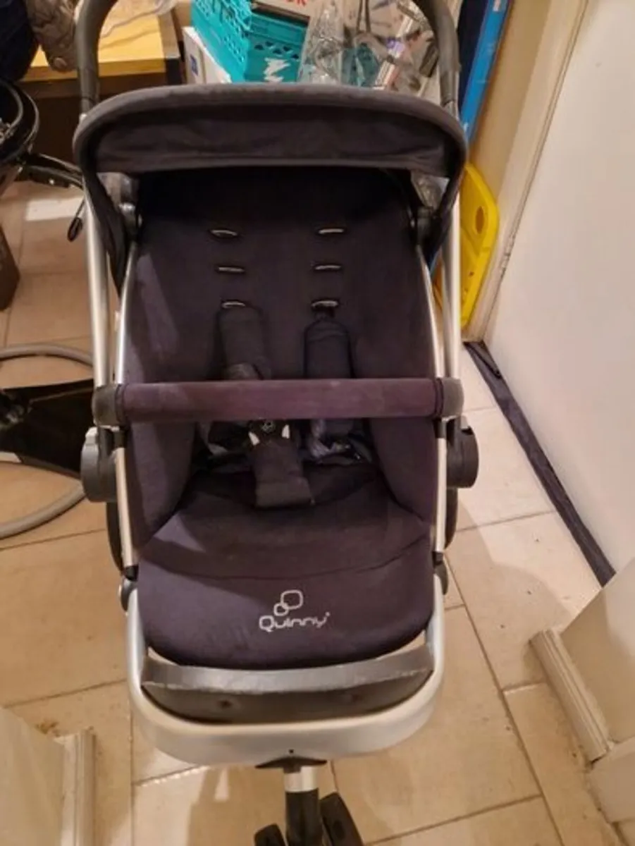 Quinny Buggy in Excellent Condition - Image 2