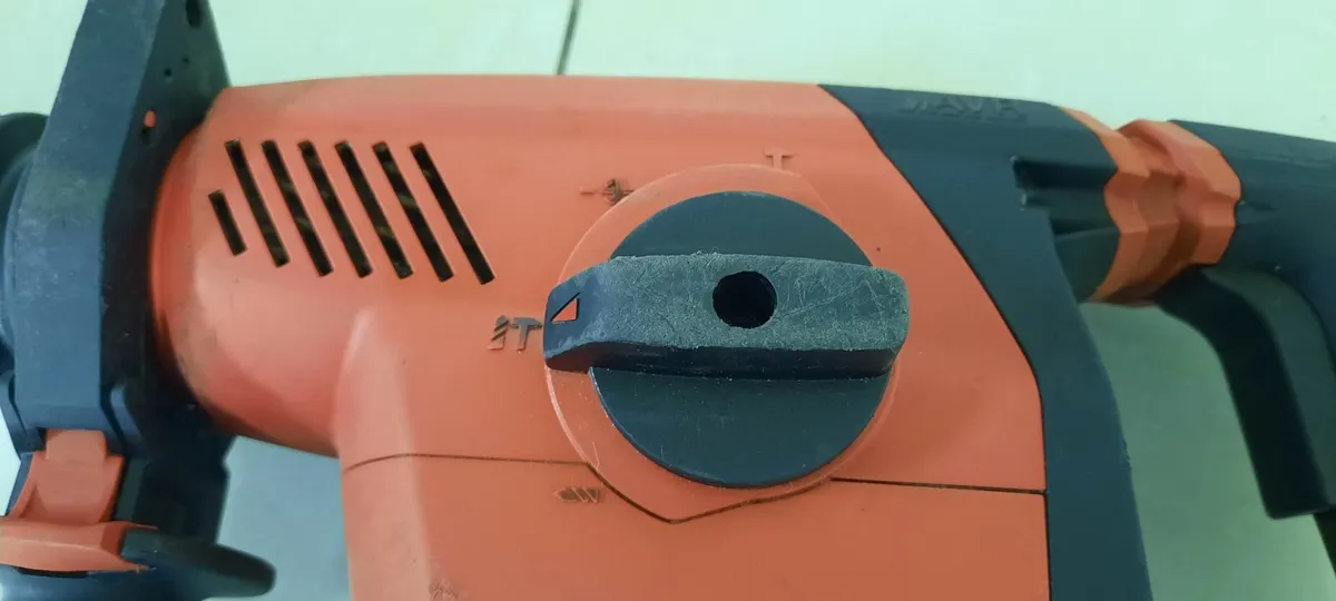 Hilti TE 30-AVR Sds+ 3 Mode 110v - Image 3