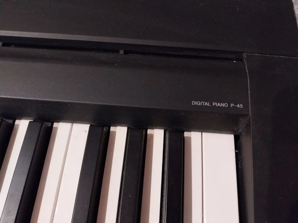 Digital yamaha piano P45 mint condition barely used with pedal and weighted keys - Image 3