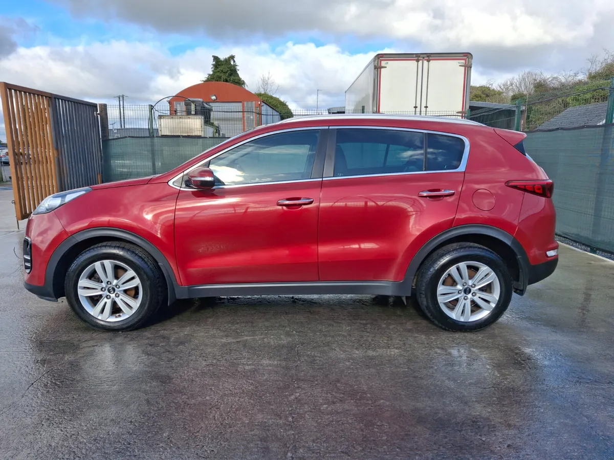 2016 Kia Sportage 1.7 Diesel light damage - Image 4