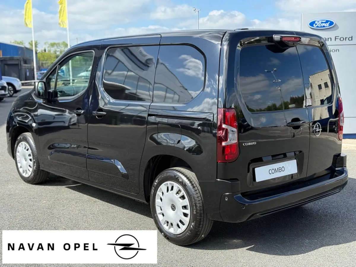 Opel Combo Sportive SWB 1.5 TD 100Ps ** From € 74 - Image 4