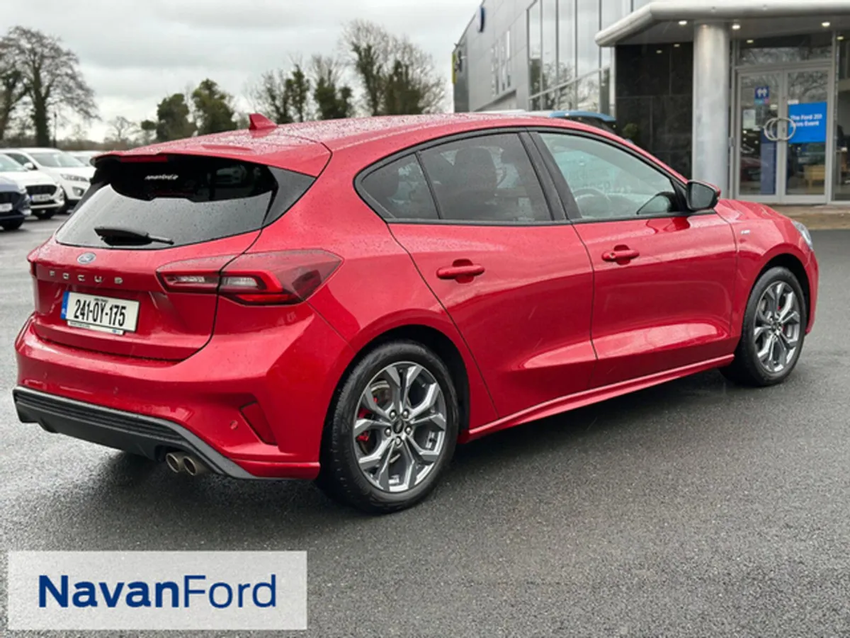 Ford Focus St-Line 1.0 EcoBoost 125Ps ** Warranty - Image 4