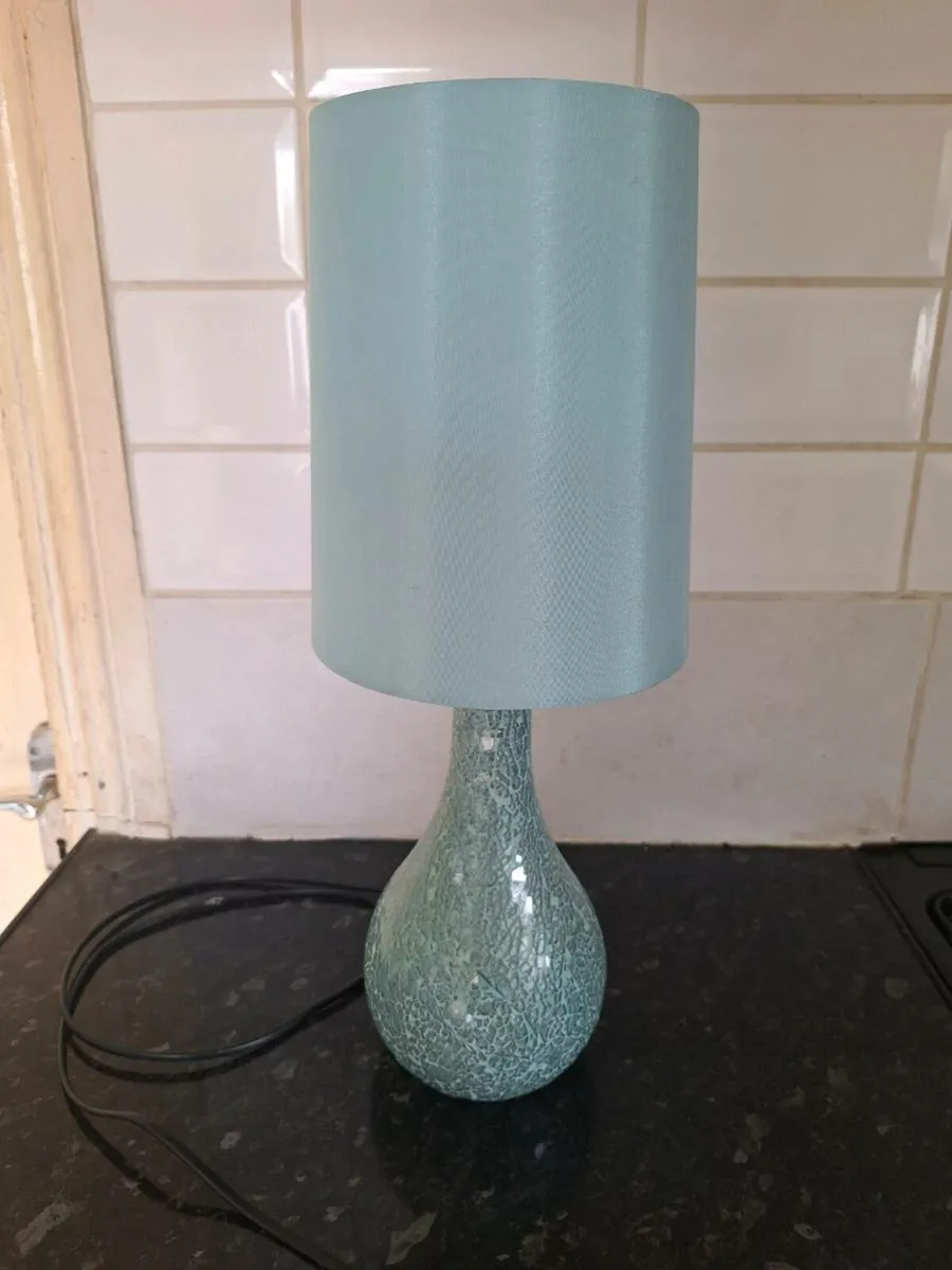 Lovely blue mosaic table lamp - Image 1