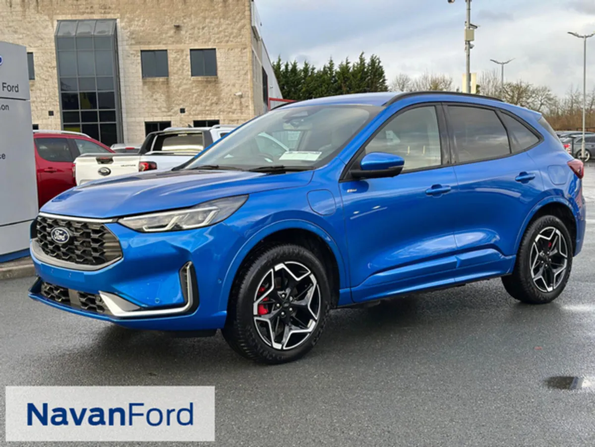 Ford Kuga St-Line X Plug-In Hybrid 243Ps - Image 3