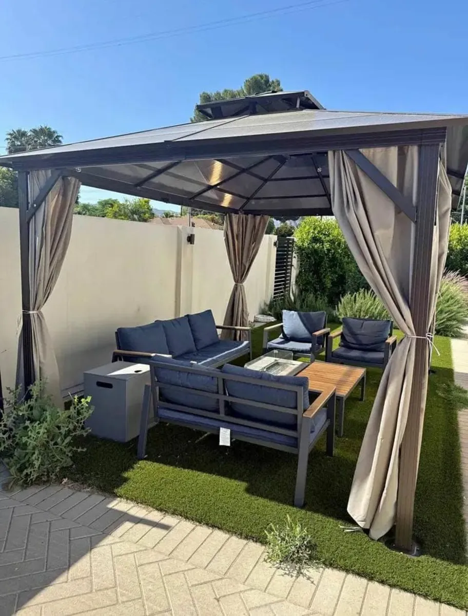 Full outdoor Garden Set - Image 1