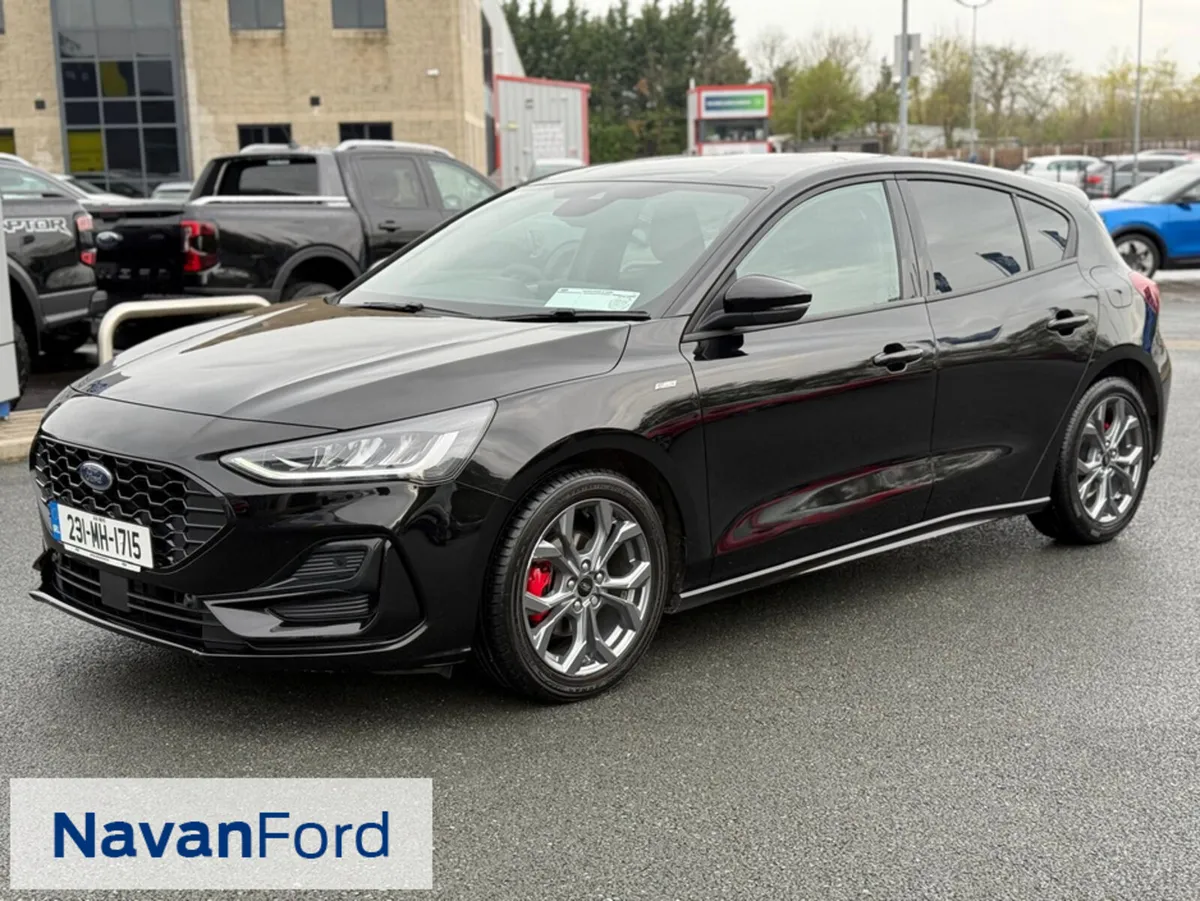 Ford Focus St-line 1.0L 125Ps  ** Warranty Feb 202 - Image 3