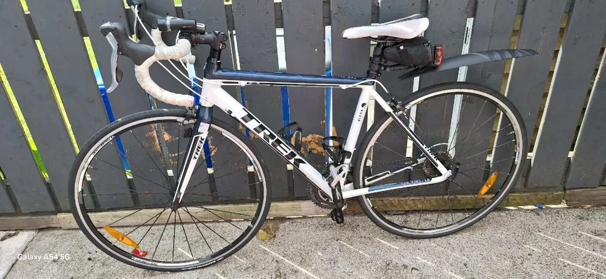 Road bike - Image 1