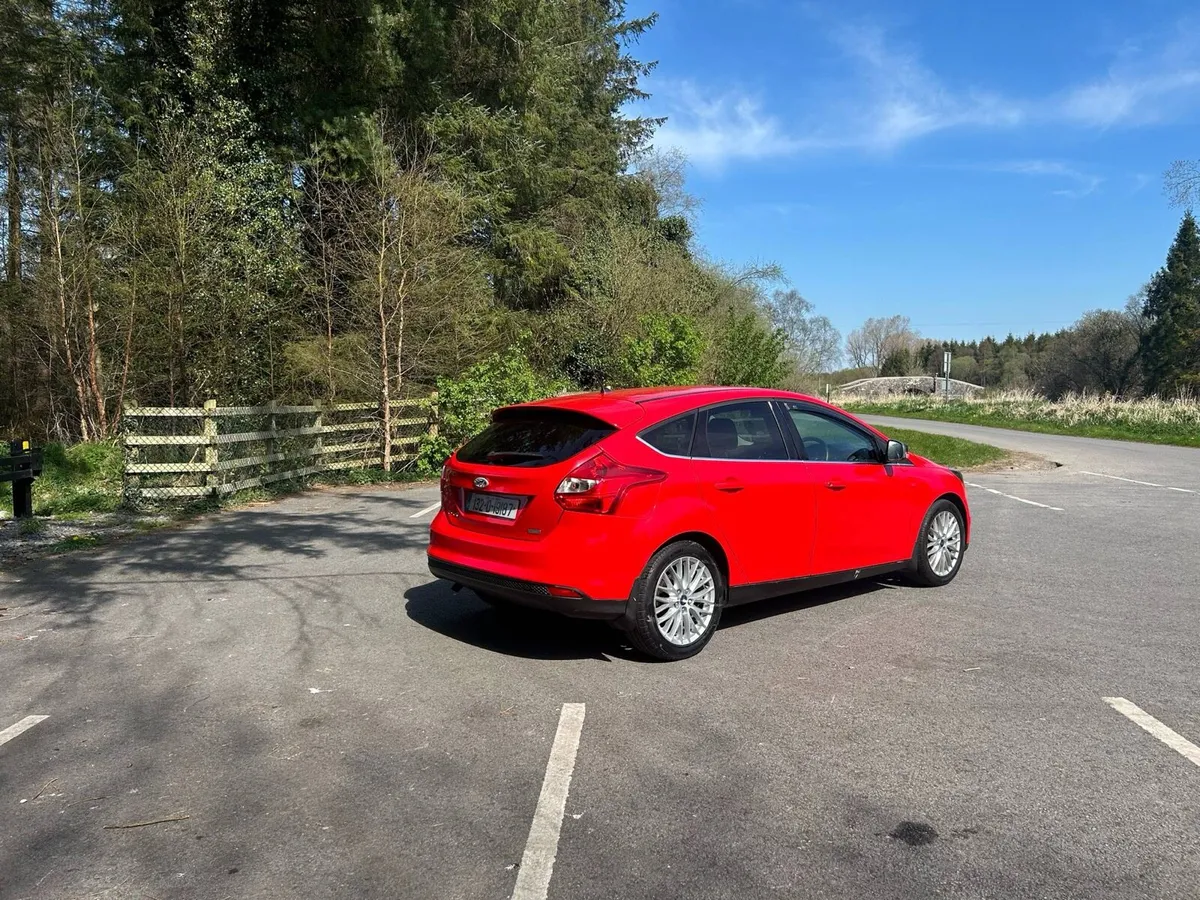 2013 Ford Focus Zetec 1.0 - Image 2