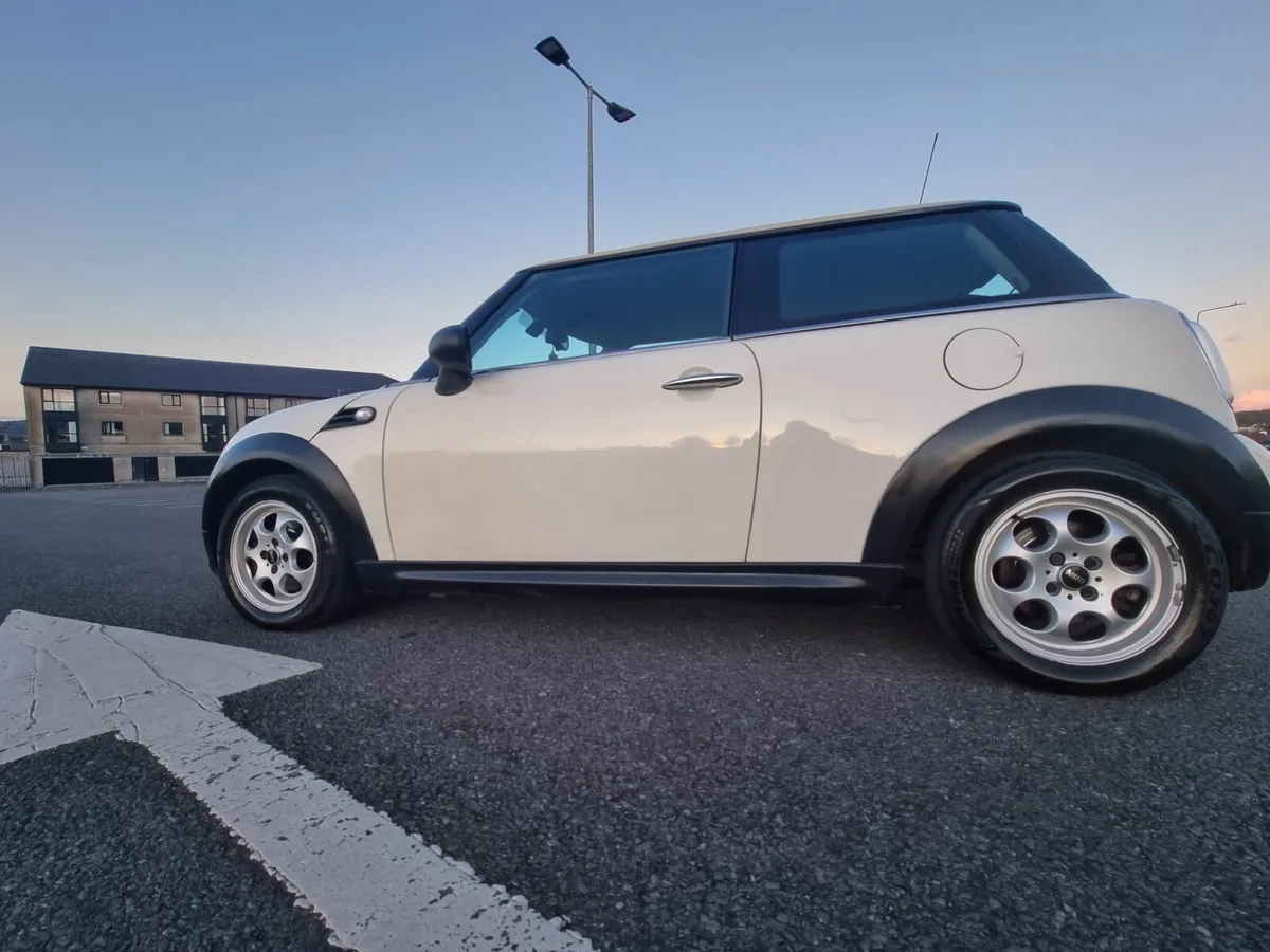 Mini One 2013 Cream Immaculate Condition - Image 3