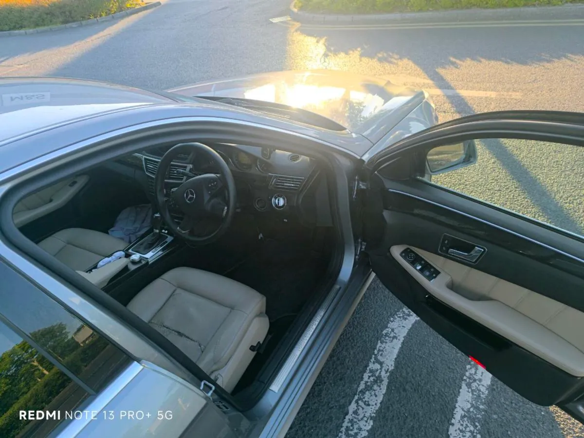 Mercedes-Benz E220 - Image 4