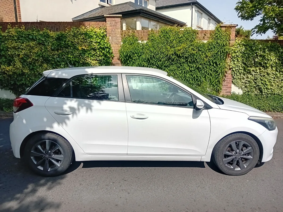151 HYUNDAI I20 1.1 DIESEL NEW NCT - Image 4