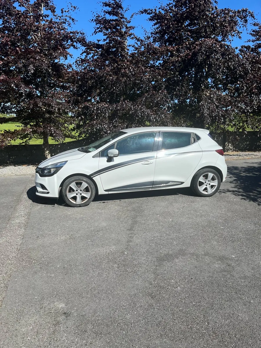 Car - Image 1