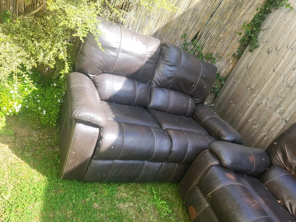 Couches - Image 3