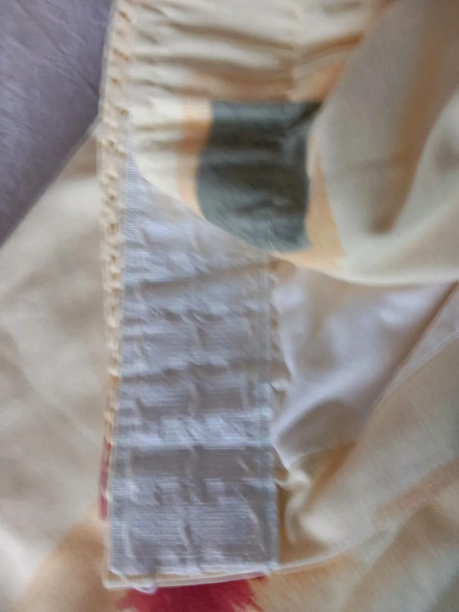 Curtains - Image 3