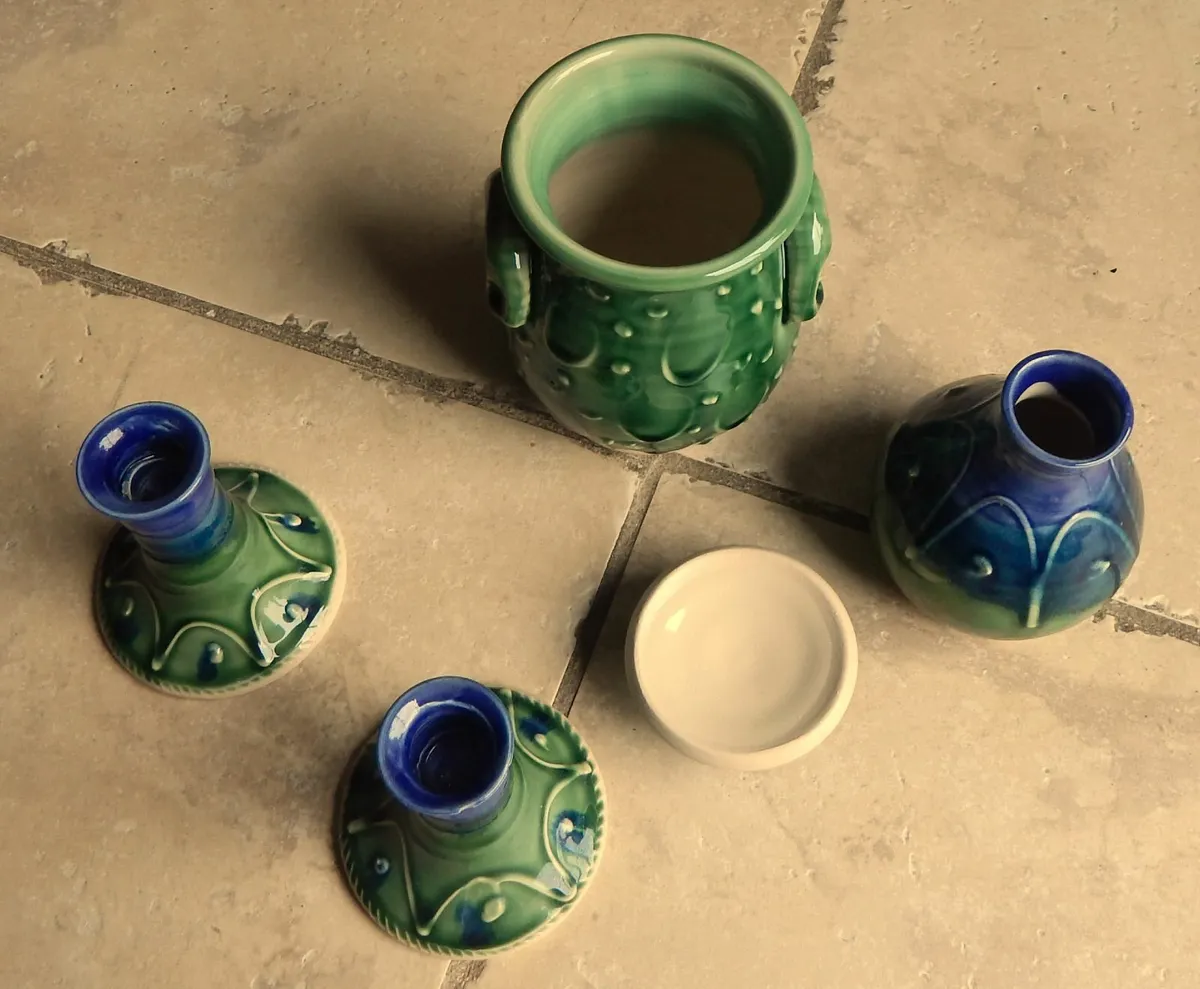 Selection of Castle Arch Studio Pottery Pieces - Image 4