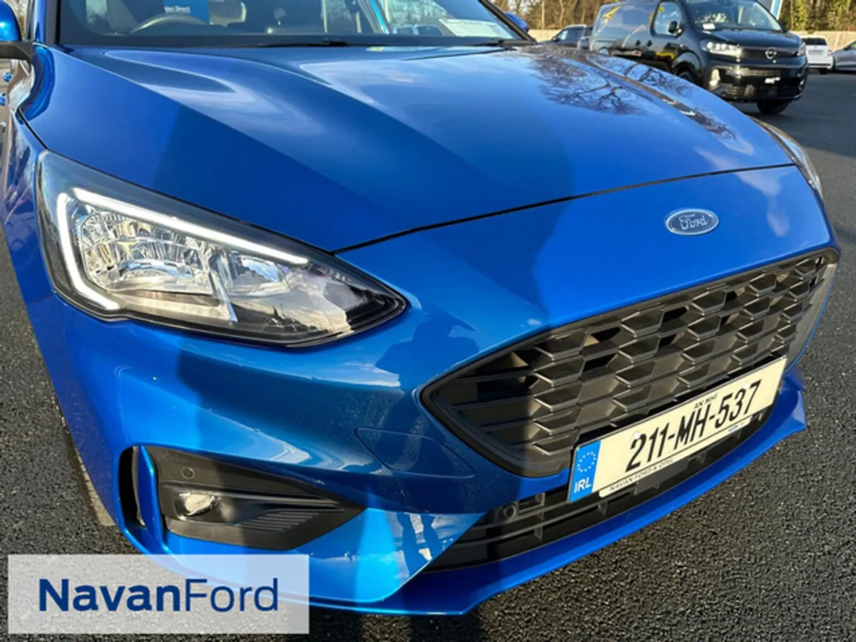 Ford Focus St-Line 1.0T 125Ps Hybrid ** Warranty J - Image 2