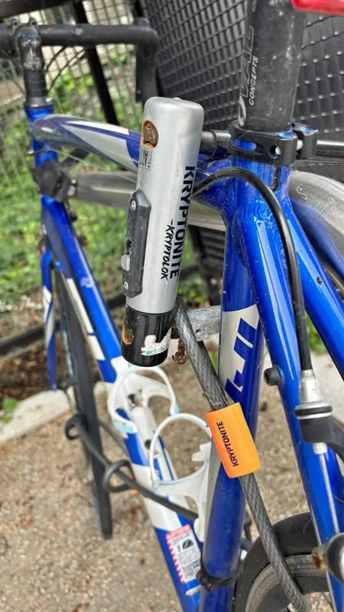 Fuji Road Bike with Krytonite Kryptolock - Image 2