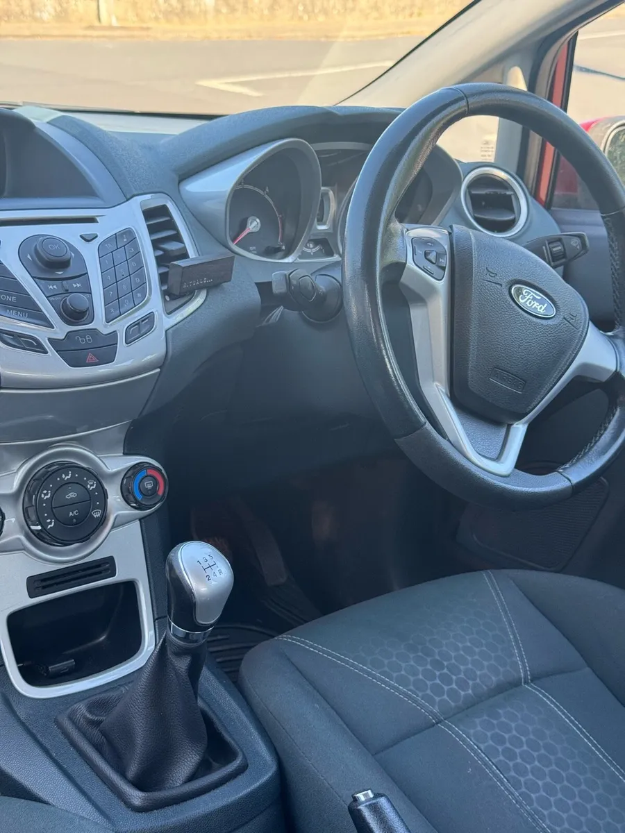 Ford Fiesta 2009 - Image 4