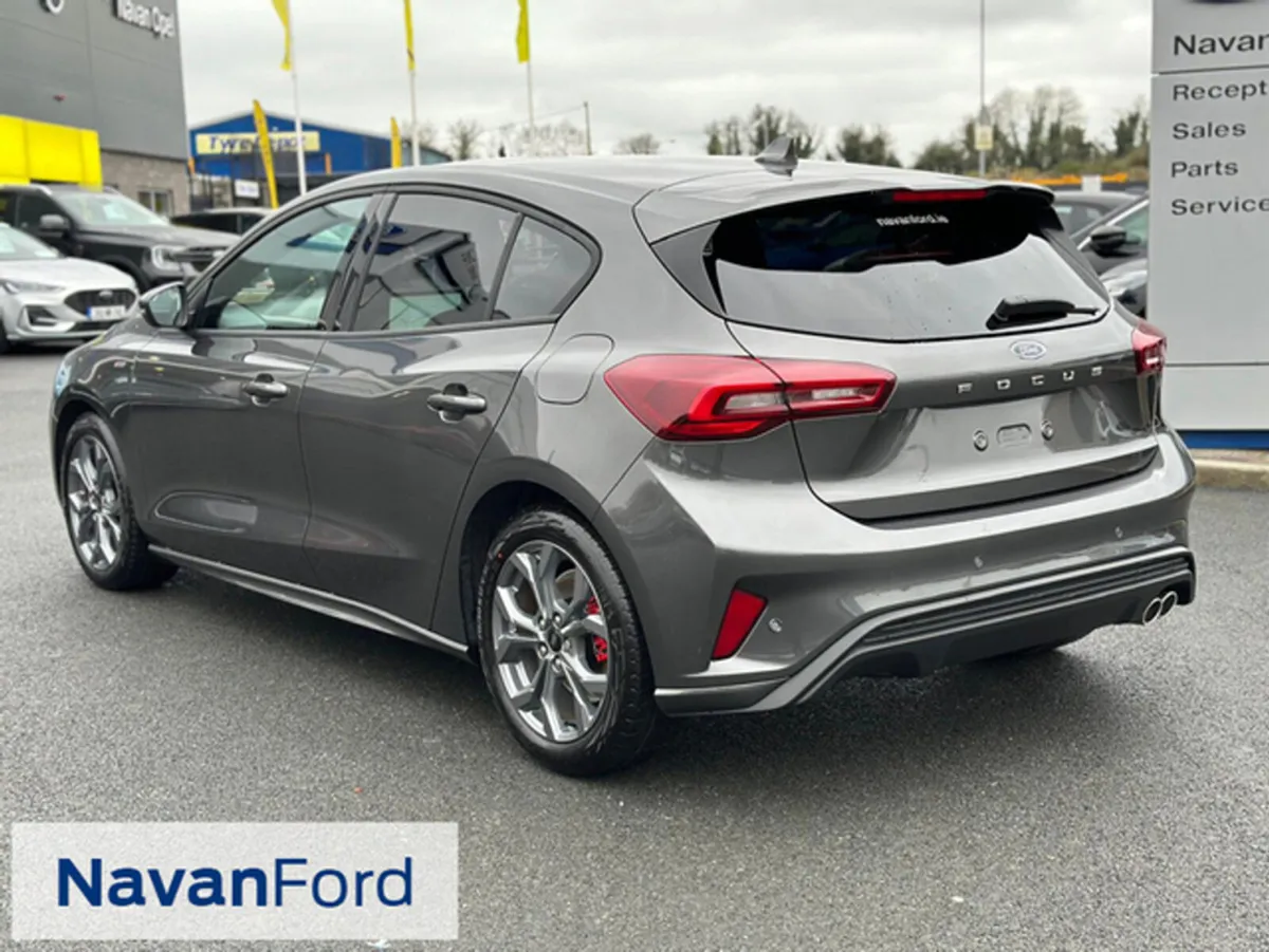 Ford Focus St-Line 1.0 Hybrid 125Ps - Image 4