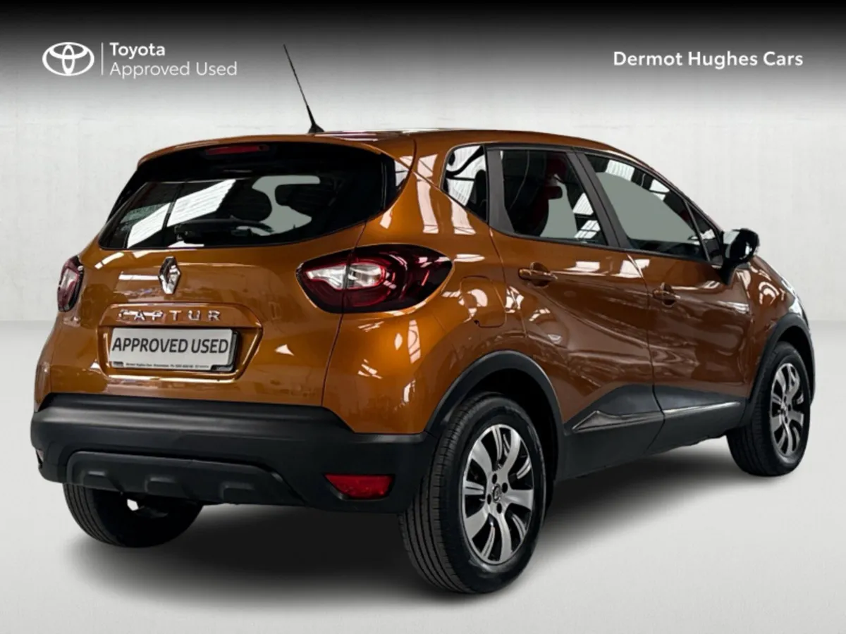 Renault Captur PLAY TCE 90 MY18 4DR - Image 2