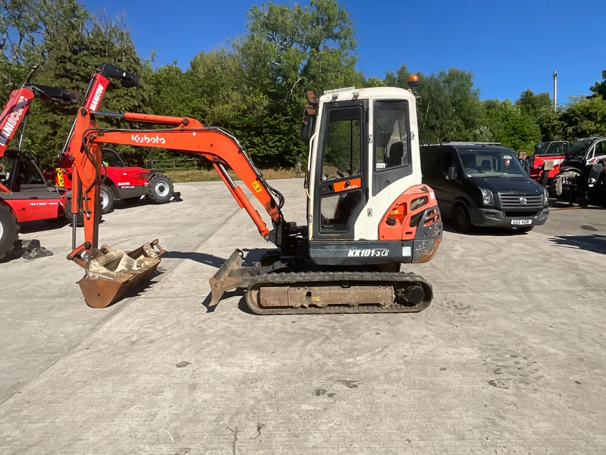 Kubota Mini Excavator KX101-3A - Image 1