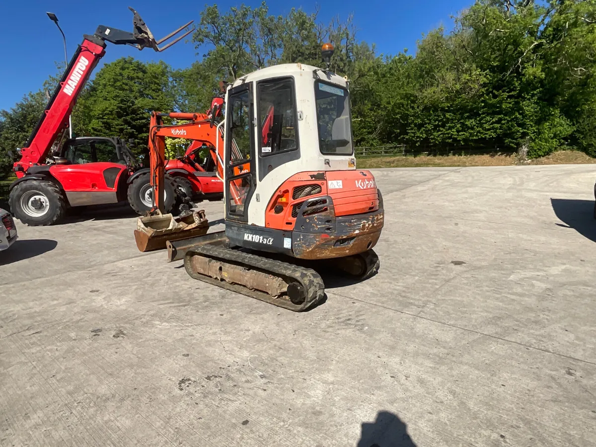 Kubota Mini Excavator KX101-3A - Image 2
